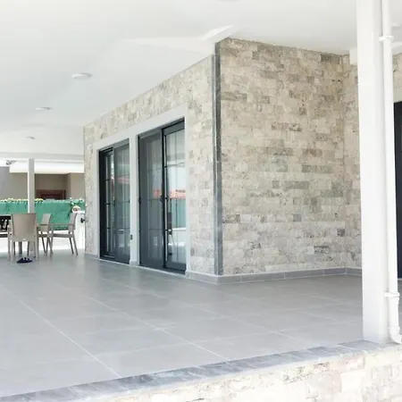 Villa Stunning 4-bed Grey 4 Bedrooms Private Pool Dalyan